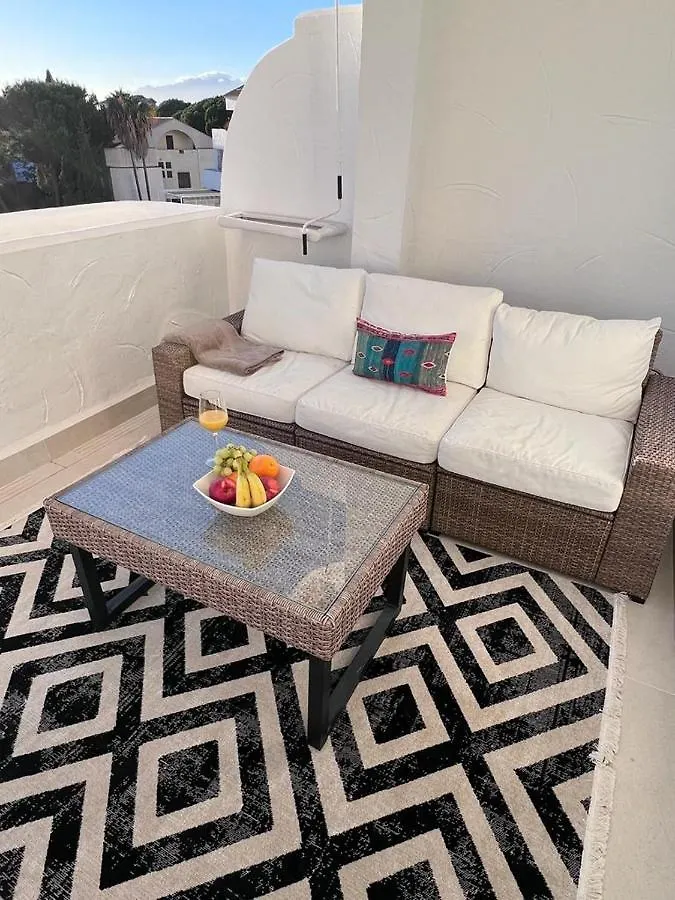 Apartment El Dorado 3 Dormitorios Cerca Puerto Banus Marbella
