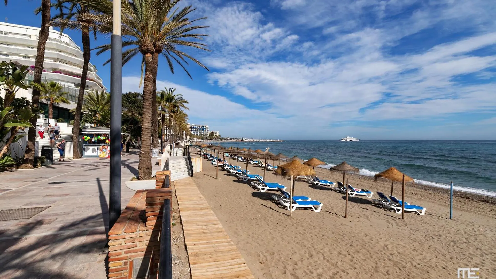 Apartment El Dorado 3 Dormitorios Cerca Puerto Banus Marbella